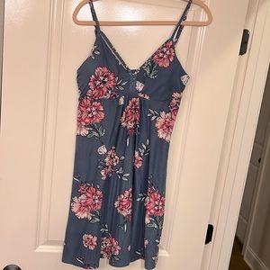Dusty blue floral print tank top dress. Built-in bra pads. Size XL.
